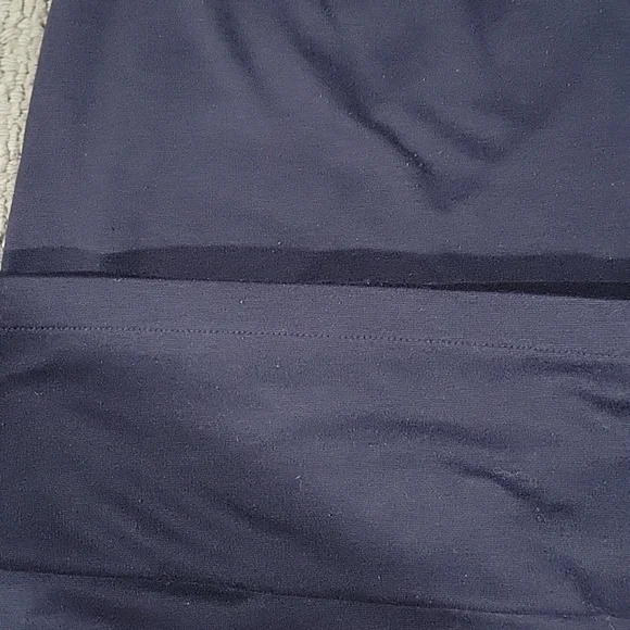 Avenue Plus Size Navy Blue Capri Stretch Pants Size 30/32 - Picture 4 of 7